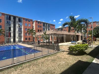 Apartamento de 3 alcobas en venta en Arboleda Del Campestre, Ibagué, 42 m² · foto 2 de 20