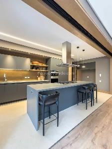 Apartamento en venta en Santa Barbara, Bogotá · foto 3 de 11