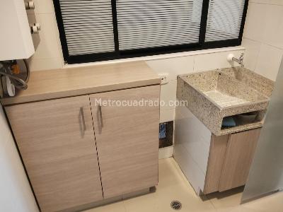 Apartamento de 2 alcobas en arriendo en Alfonso Lopez, Bogotá, 94 m² · foto 13 de 14