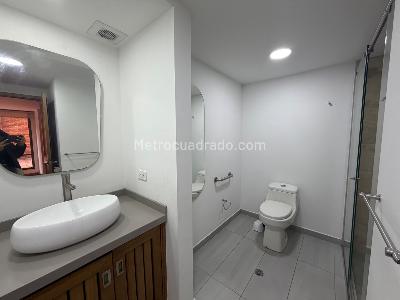 Apartamento de 3 alcobas en venta en La Cabrera, Bogotá, 332 m² · foto 7 de 13