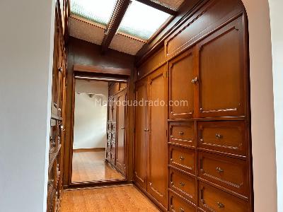 Casa de 4 alcobas en venta en Santa Barbara Alta, Bogotá, 331 m² · foto 15 de 20