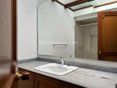 Casa de 4 alcobas en venta en Santa Barbara Alta, Bogotá, 331 m² · foto 12 de 20