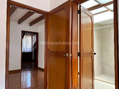 Casa de 4 alcobas en venta en Santa Barbara Alta, Bogotá, 331 m² · foto 13 de 20