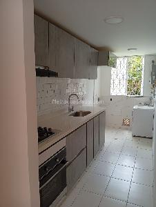 Apartamento en venta en Cedritos, Bogotá · foto 2 de 13