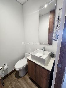 Apartamento de 1 alcoba en arriendo en Poblado Ciudad Del Rio, Medellín, 49 m² · foto 8 de 13
