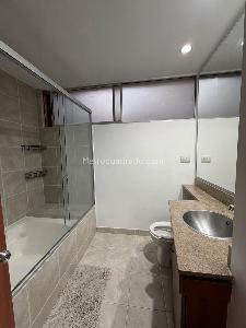 Apartamento de 4 alcobas en venta en Los Naranjos, Medellín, 144 m² · foto 12 de 14