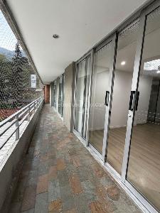 Apartamento de 4 alcobas en venta en Los Naranjos, Medellín, 144 m² · foto 14 de 14