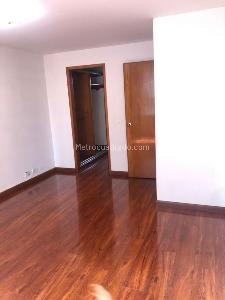 Apartamento en venta en Antiguo Country, Bogotá · foto 2 de 15