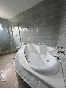 Casa de 5 alcobas en venta en El Ingenio, Cali, 330 m² · foto 6 de 10
