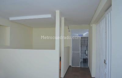 Casa de 5 alcobas en venta en J Vargas, Bogotá, 350 m² · foto 4 de 20
