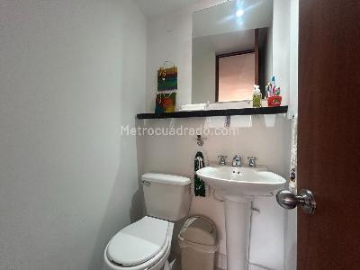 Apartamento de 3 alcobas en venta en Mazuren Colina, Bogotá, 76 m² · foto 5 de 20