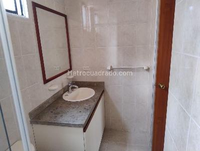 Casa en venta en Mazuren, Bogotá · foto 8 de 20