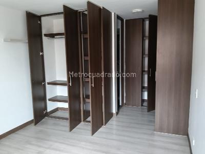 Apartamento de 3 alcobas en venta en Castellon De Los Condes, Bogotá, 81 m² · foto 9 de 13