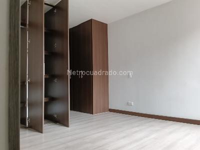 Apartamento de 3 alcobas en venta en Castellon De Los Condes, Bogotá, 81 m² · foto 12 de 13