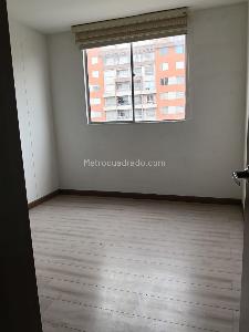 Apartamento de 3 alcobas en venta en Castellon De Los Condes, Bogotá, 81 m² · foto 3 de 13