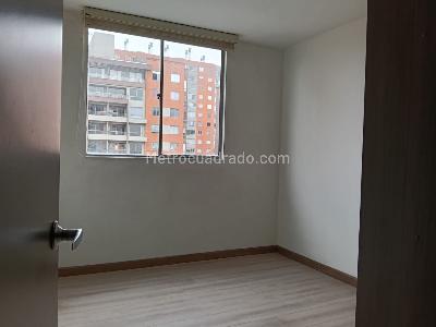 Apartamento de 3 alcobas en venta en Castellon De Los Condes, Bogotá, 81 m² · foto 6 de 13