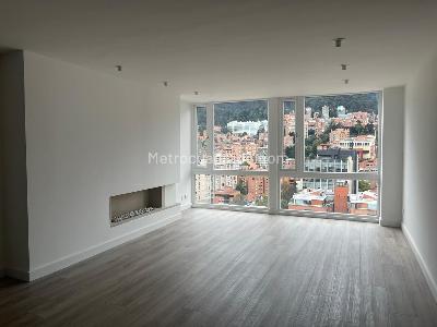 Apartamento de 3 alcobas en venta en El Retiro El Nogal, Bogotá, 116 m² · foto 4 de 19