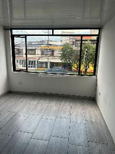 Casa de 5 alcobas en venta en Ciudad Jardin, Bogotá, 300 m² · foto 15 de 20