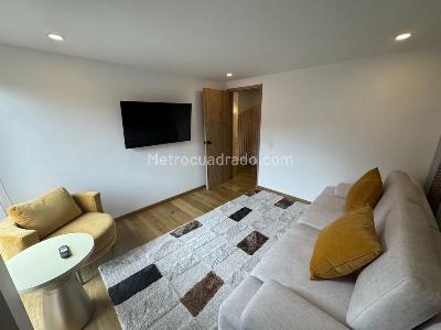 Apartamento de 3 alcobas en venta en Santa Barbara Central, Bogotá, 105 m² · foto 7 de 20