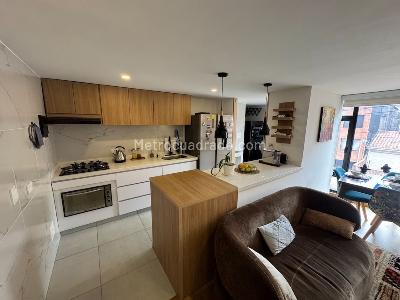 Apartamento de 3 alcobas en venta en Santa Barbara Central, Bogotá, 105 m² · foto 12 de 20