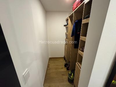 Apartamento de 3 alcobas en venta en Santa Barbara Central, Bogotá, 105 m² · foto 16 de 20
