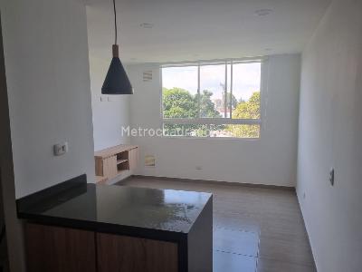 Apartamento de 2 alcobas en venta en La Esperanza Modelia, Bogotá, 33 m² · foto 3 de 13