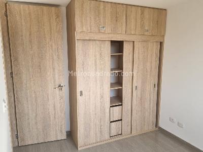 Apartamento de 2 alcobas en venta en La Esperanza Modelia, Bogotá, 33 m² · foto 8 de 13