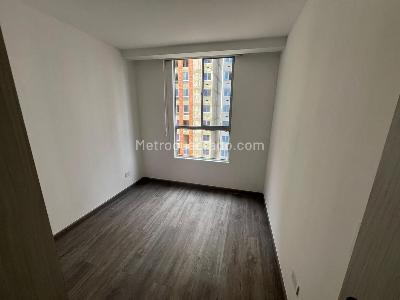 Apartamento de 2 alcobas en venta en Fontibon, Bogotá, 46 m² · foto 4 de 13