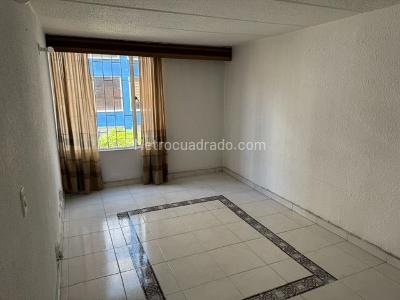 Apartamento en venta en Bochica Iii, Bogotá · foto 2 de 17