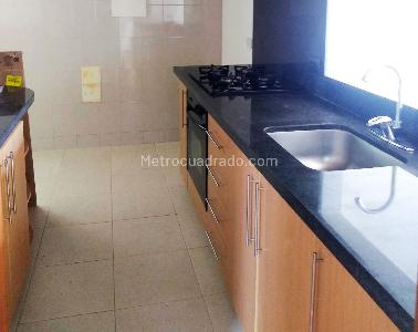 Apartamento de 3 alcobas en venta en Lagos De Cordoba, Bogotá, 94 m² · foto 3 de 20