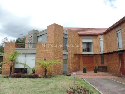Casa de 4 alcobas en venta en Hacienda San Simon, Bogotá, 420 m² · foto 2 de 20