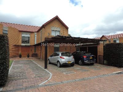 Casa de 4 alcobas en venta en Hacienda San Simon, Bogotá, 420 m² · foto 6 de 20