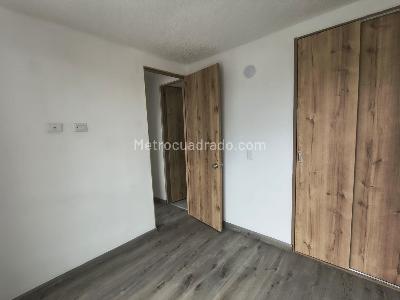 Apartamento en venta en Usatama, Bogotá · foto 5 de 9