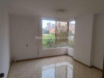 Apartamento de 2 alcobas en venta en El Poblado, Medellín, 105 m² · foto 13 de 17