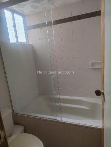 Apartamento de 2 alcobas en venta en El Poblado, Medellín, 105 m² · foto 15 de 17