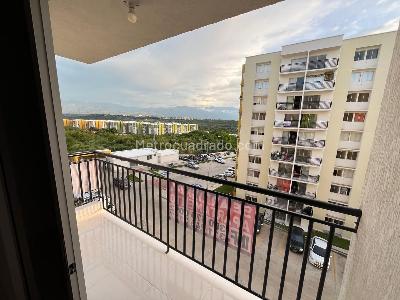 Apartamento de 3 alcobas en venta en Mirador De Los Algarrobos, Neiva, 67 m² · foto 2 de 16