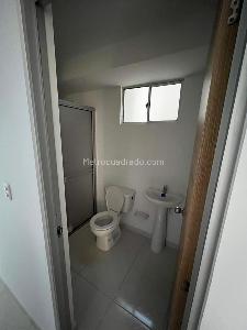Apartamento de 3 alcobas en venta en Mirador De Los Algarrobos, Neiva, 67 m² · foto 8 de 16