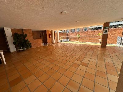 Apartamento de 3 alcobas en venta en Valle Del Lili, Cali, 68 m² · foto 14 de 18