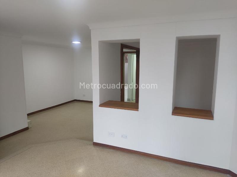 3BR Apartment in LA CASTELLANA   Zona Urbana  (120 m²) - 3