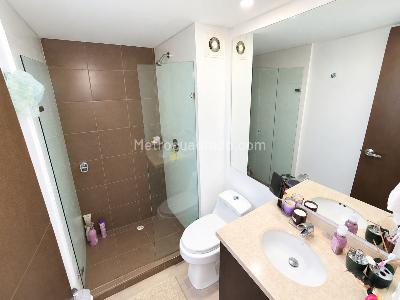 Apartamento de 3 alcobas en venta en Cedritos, Bogotá, 80 m² · foto 8 de 9