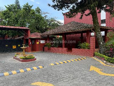 Casa de 4 alcobas en venta en Santa Anita, Cali, 104 m² · foto 2 de 16