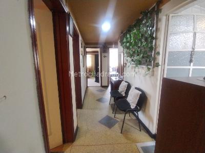 Casa de 5 alcobas en venta en San Marcos, Bogotá, 378 m² · foto 10 de 20