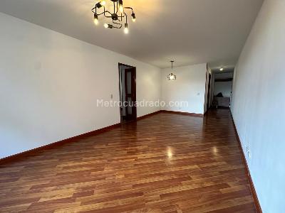 Apartamento de 3 alcobas en venta en Ciudad Salitre Puerto Bahia, Bogotá, 89 m² · foto 10 de 18