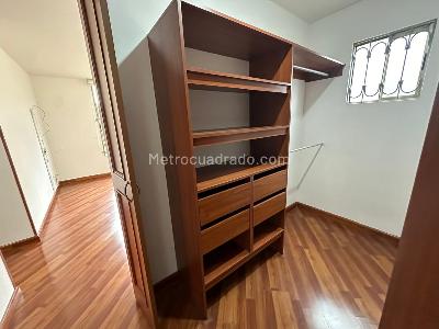 Apartamento de 3 alcobas en venta en Ciudad Salitre Puerto Bahia, Bogotá, 89 m² · foto 12 de 18