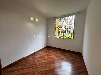 Apartamento de 3 alcobas en venta en Ciudad Salitre Puerto Bahia, Bogotá, 89 m² · foto 15 de 18