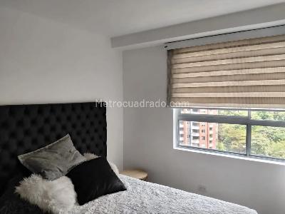 Apartamento en venta en Castropol, Medellín · foto 2 de 17