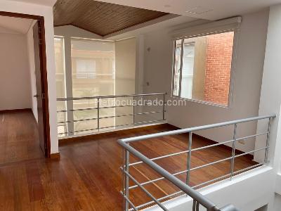 Casa de 3 alcobas en venta en Barrio Chuntame, Cajicá, 207 m² · foto 10 de 18