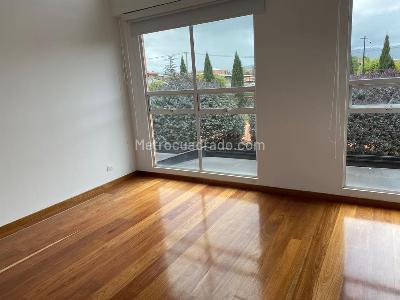 Casa de 3 alcobas en venta en Barrio Chuntame, Cajicá, 207 m² · foto 11 de 18