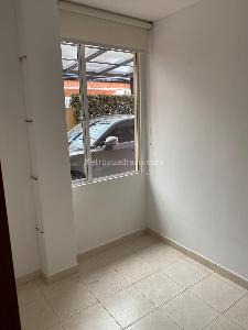 Casa de 3 alcobas en venta en Barrio Chuntame, Cajicá, 207 m² · foto 6 de 18
