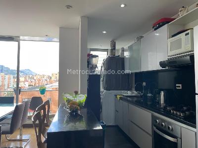 Apartamento de 3 alcobas en venta en Cedro Narvaez, Bogotá, 86 m² · foto 3 de 20